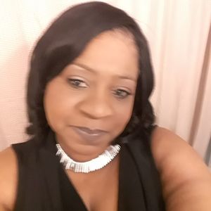 Meet your Posher, Renee